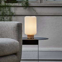 LE KLINT Cylinder, bordslampa, ljus ek, Ø 14 cm